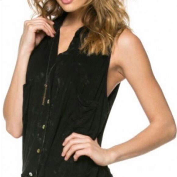 BLACK Button Down Sleeveless Tunic - Picture 3 of 10
